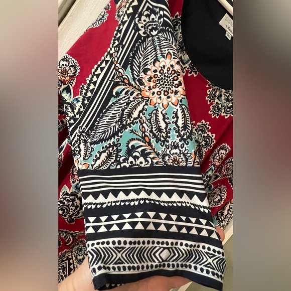 Floral Patterned Red and Navy Dress Size 1X - Picture 7 of 10